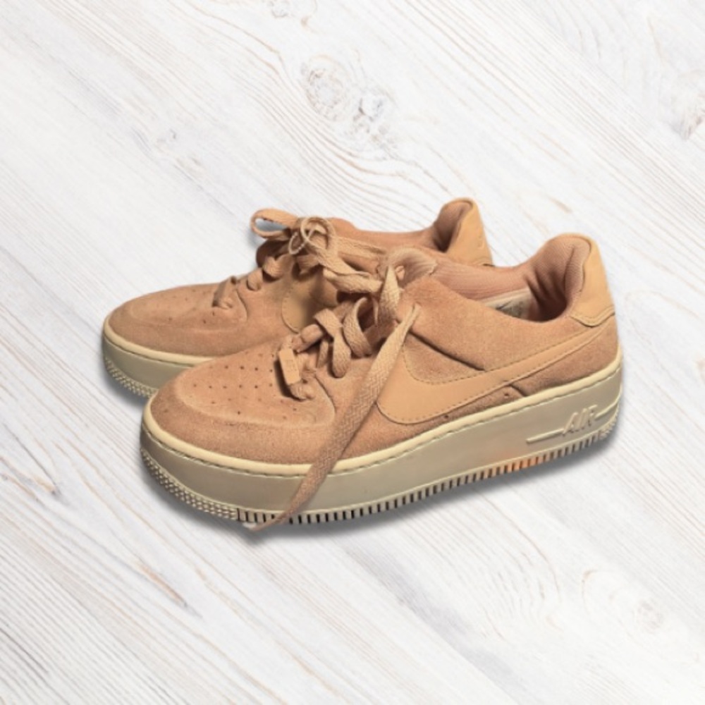 Nike Air Force 1 (AF1) Sage Low Particle Beige Sneakers